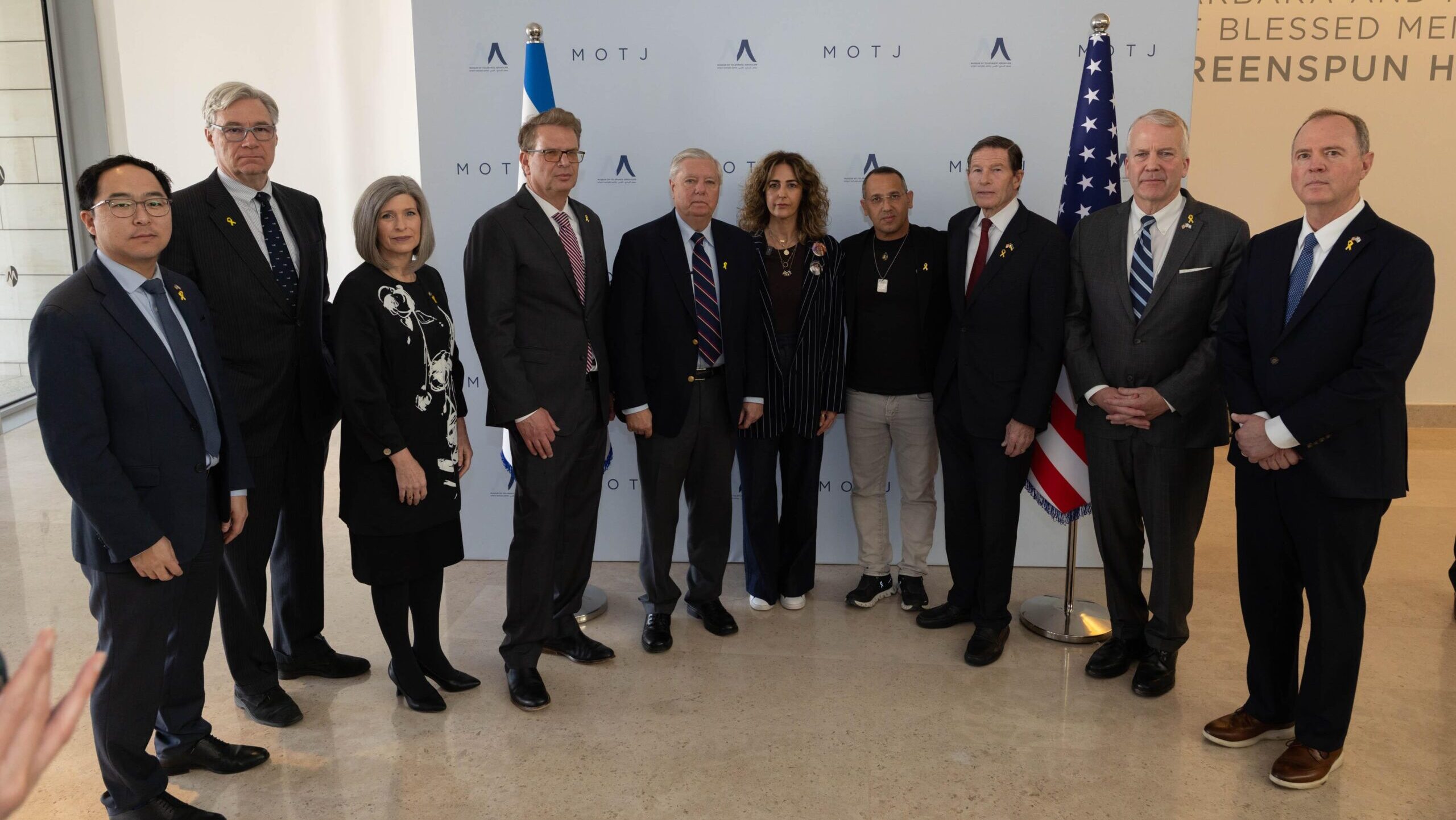 US Senators Visit Museum of Tolerance Jerusalem, Pledge Support for Hostage Release