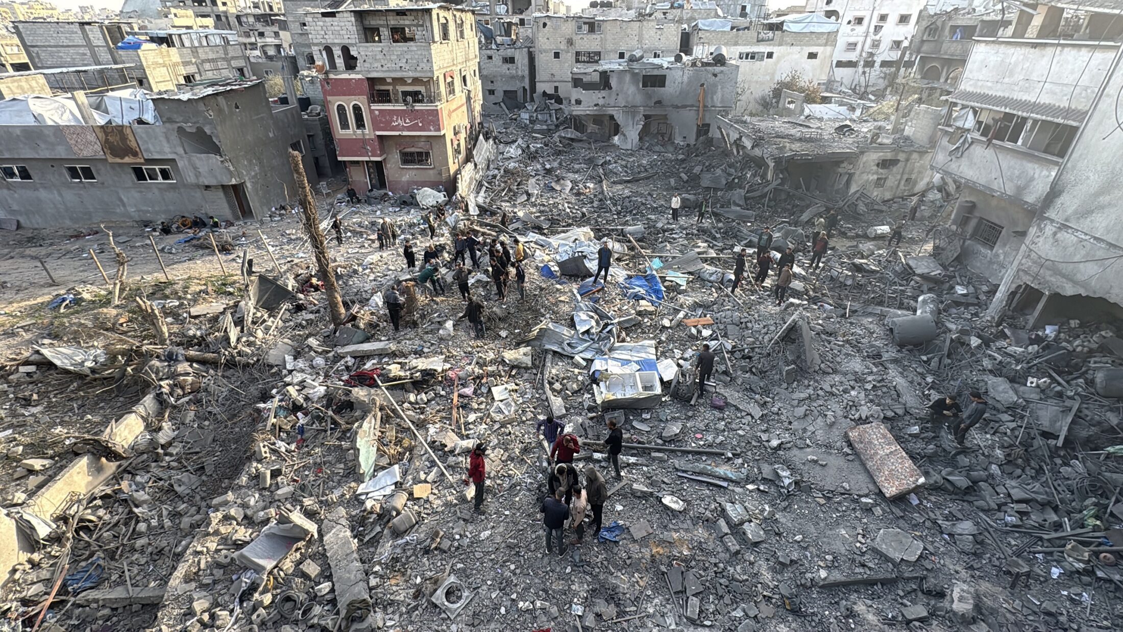 Israel Resumes Gaza Offensive After Ceasefire Collapse Over Hostage Standoff