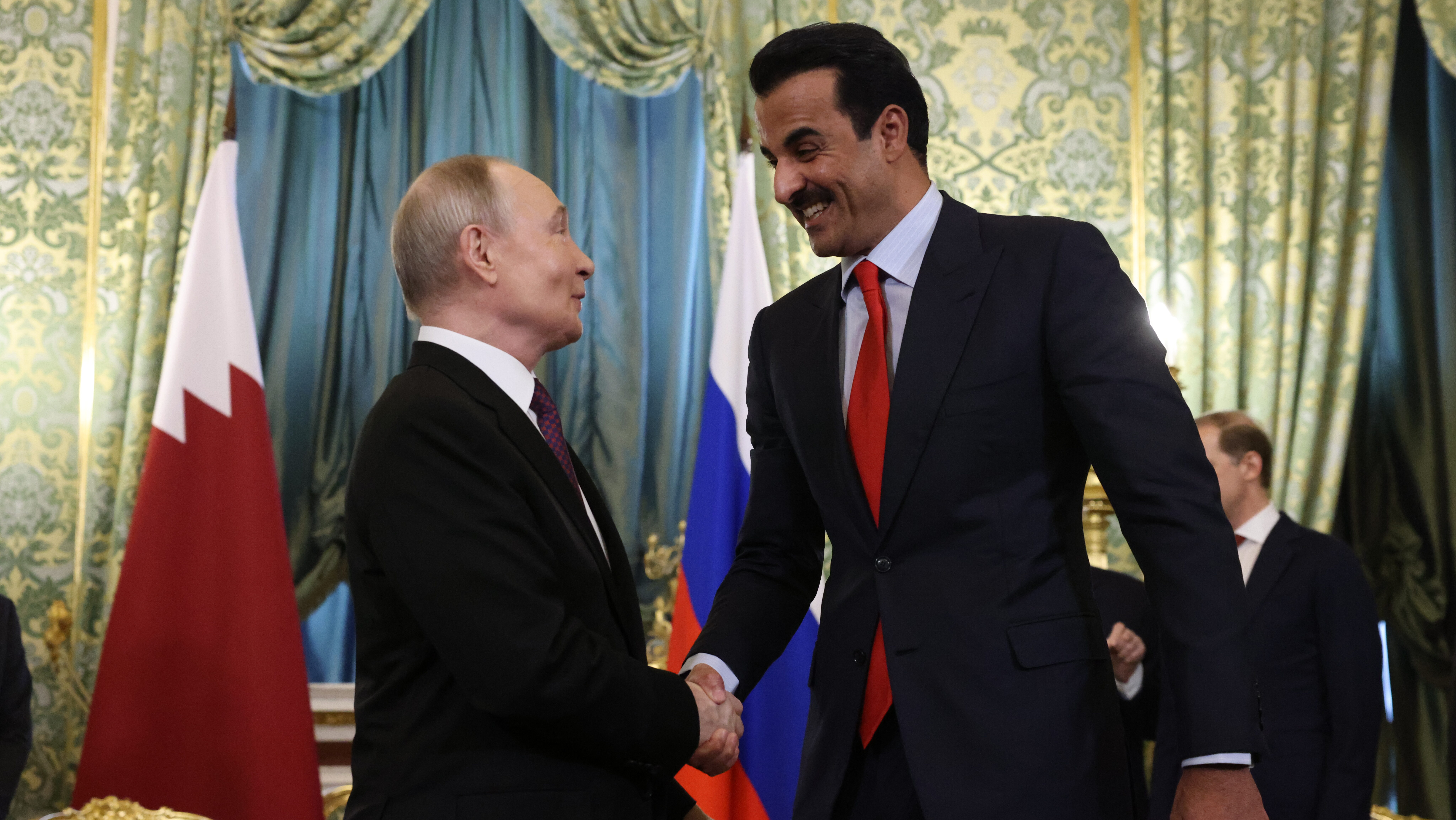 Israel Violated Gaza Ceasefire, Qatari Emir Tells Putin in Moscow