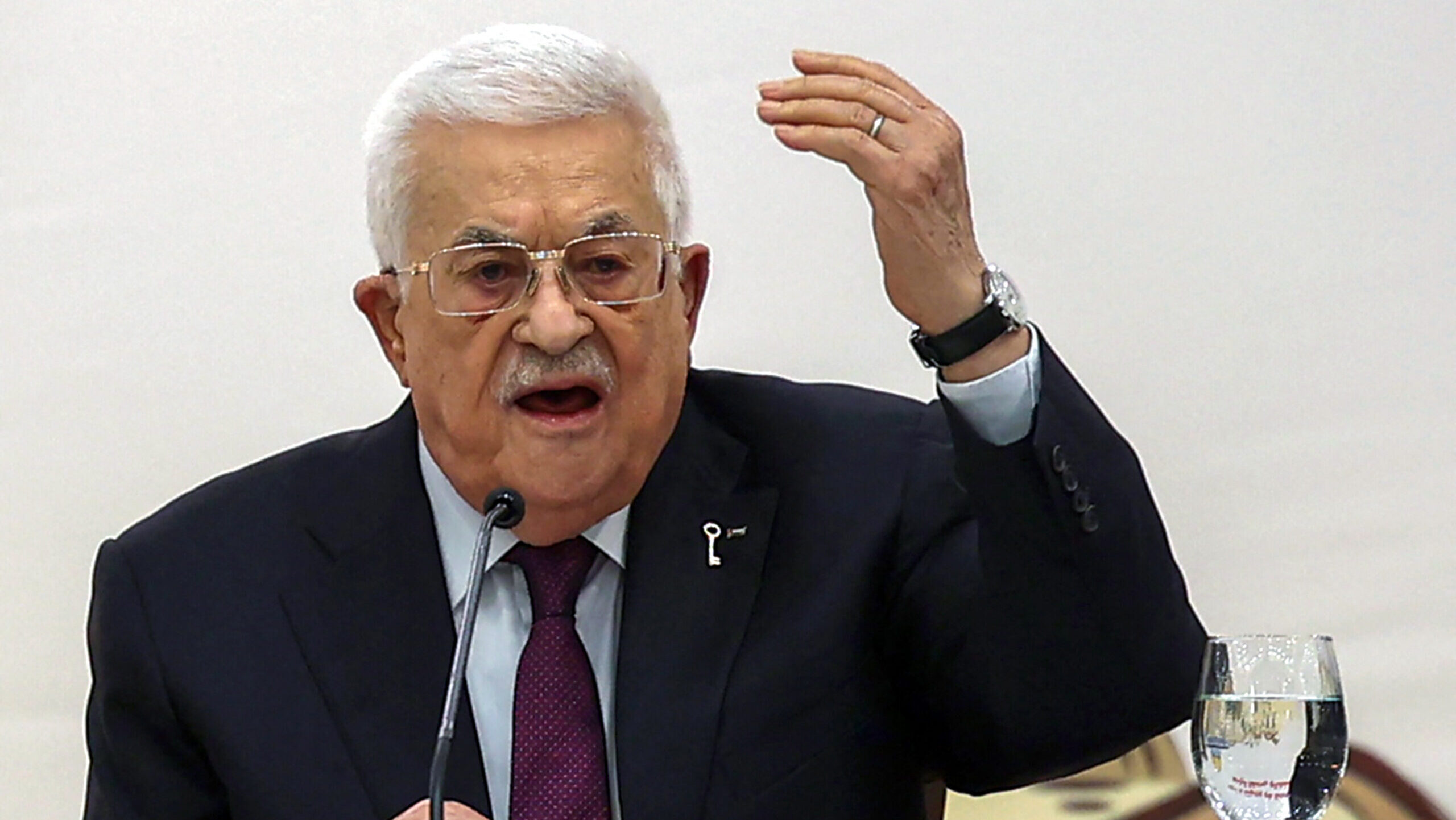 Abbas Calls for Disarming Hamas, Proposes International Forces in Gaza