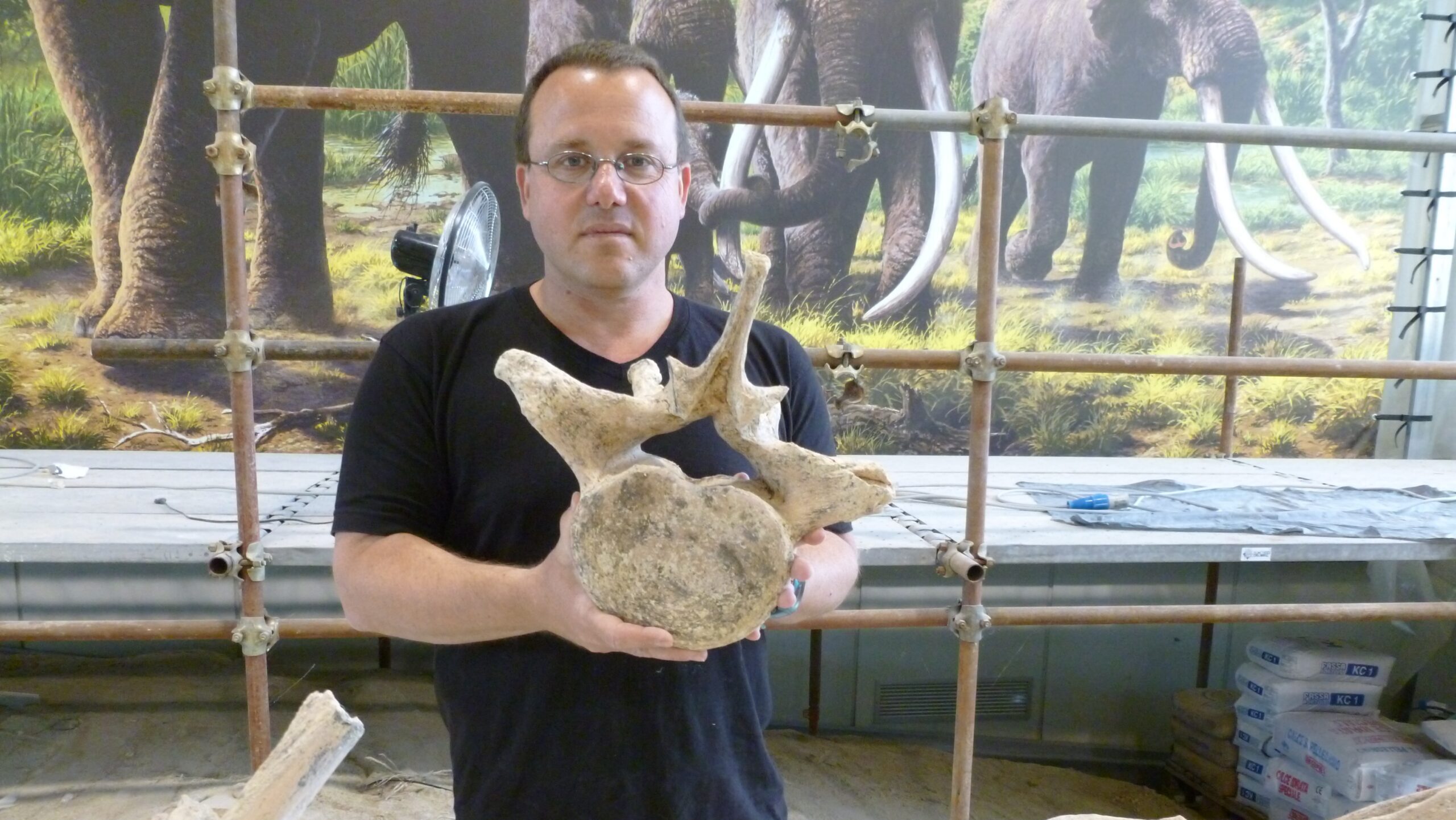 Israeli Researchers Suggest Early Humans Smoked Meat 1 Million Years Ago