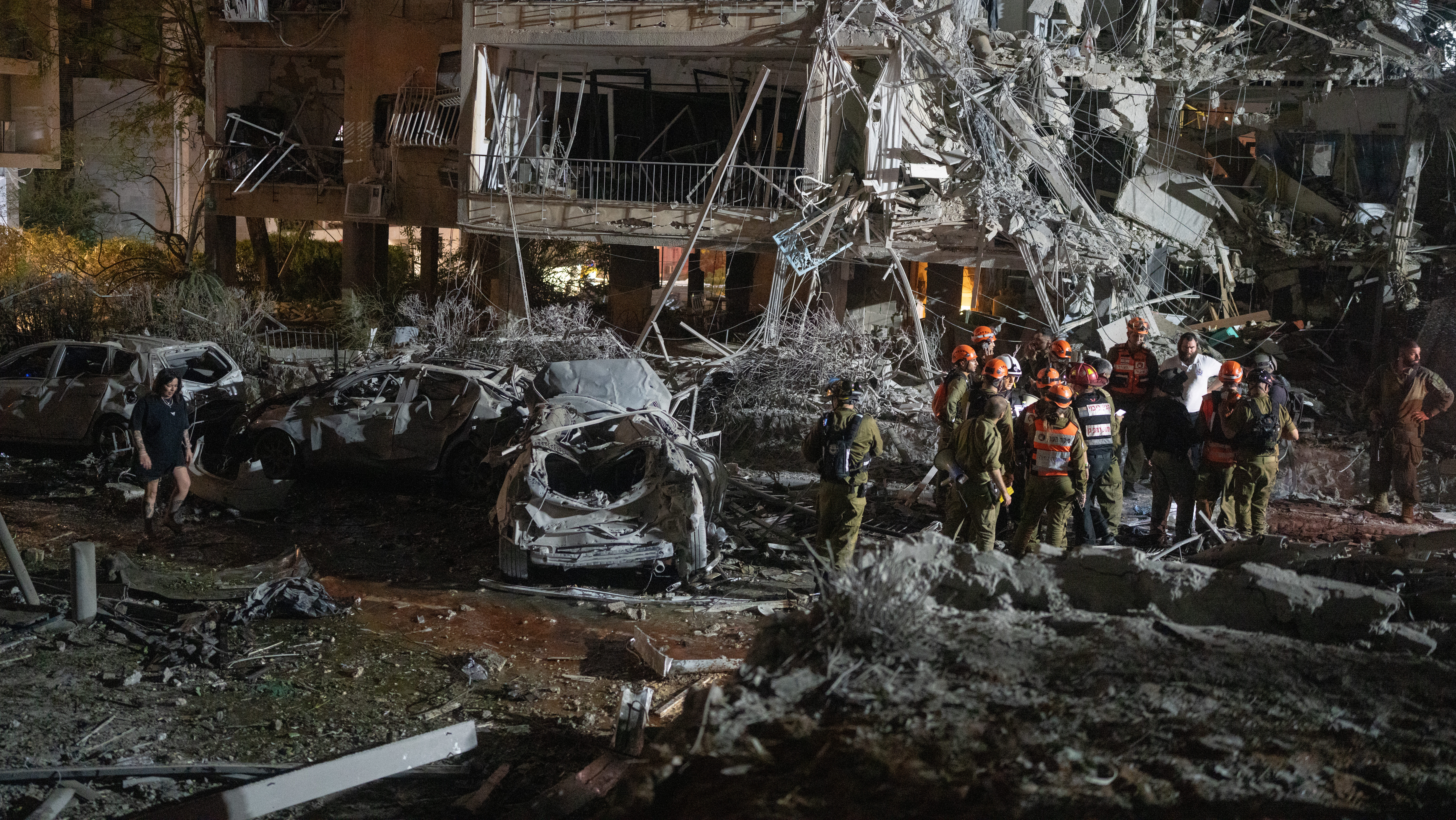3 Israelis Killed in Iranian Missile Strikes; Iran, Israel Vow Further Escalation