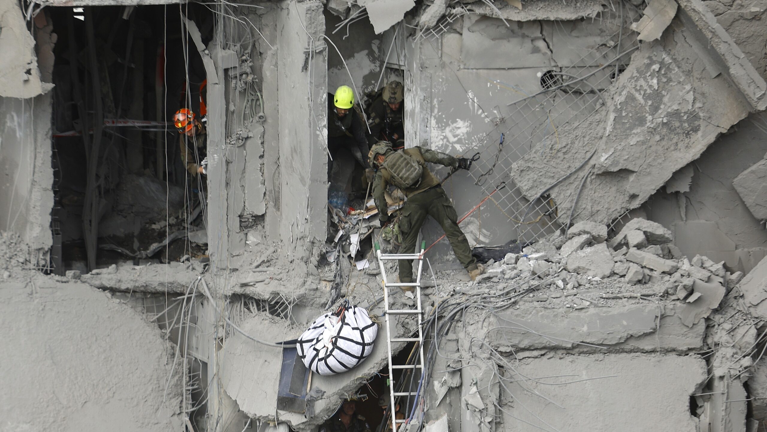 Iranian Missile Strike Kills 5 in Beersheba Hours Before Ceasefire Begins