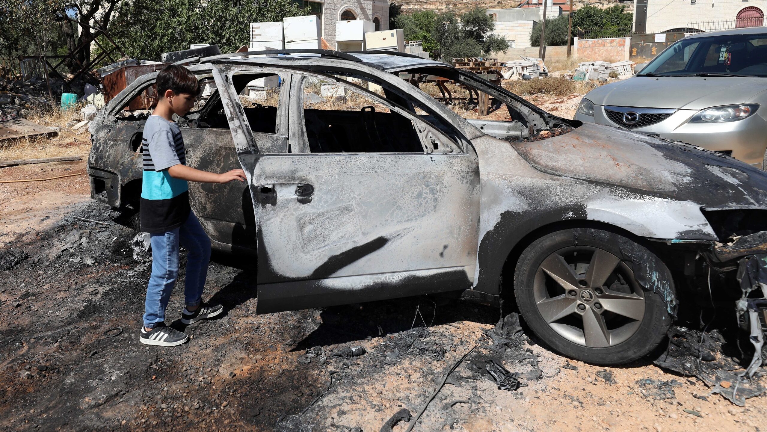 6 Detained After Settlers Assault Israeli Forces in West Bank