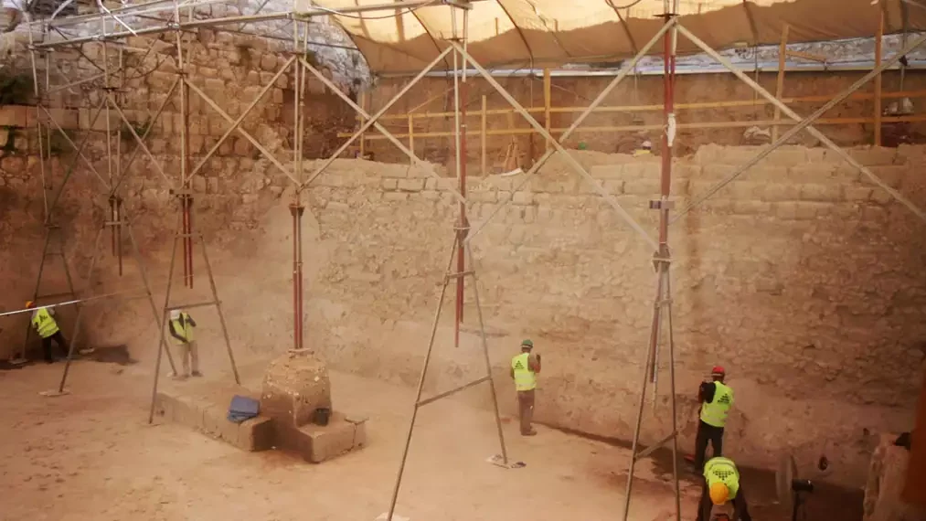 Ancient Megaproject Unearthed: Jerusalem’s 2,800-Year-Old Dam Revealed