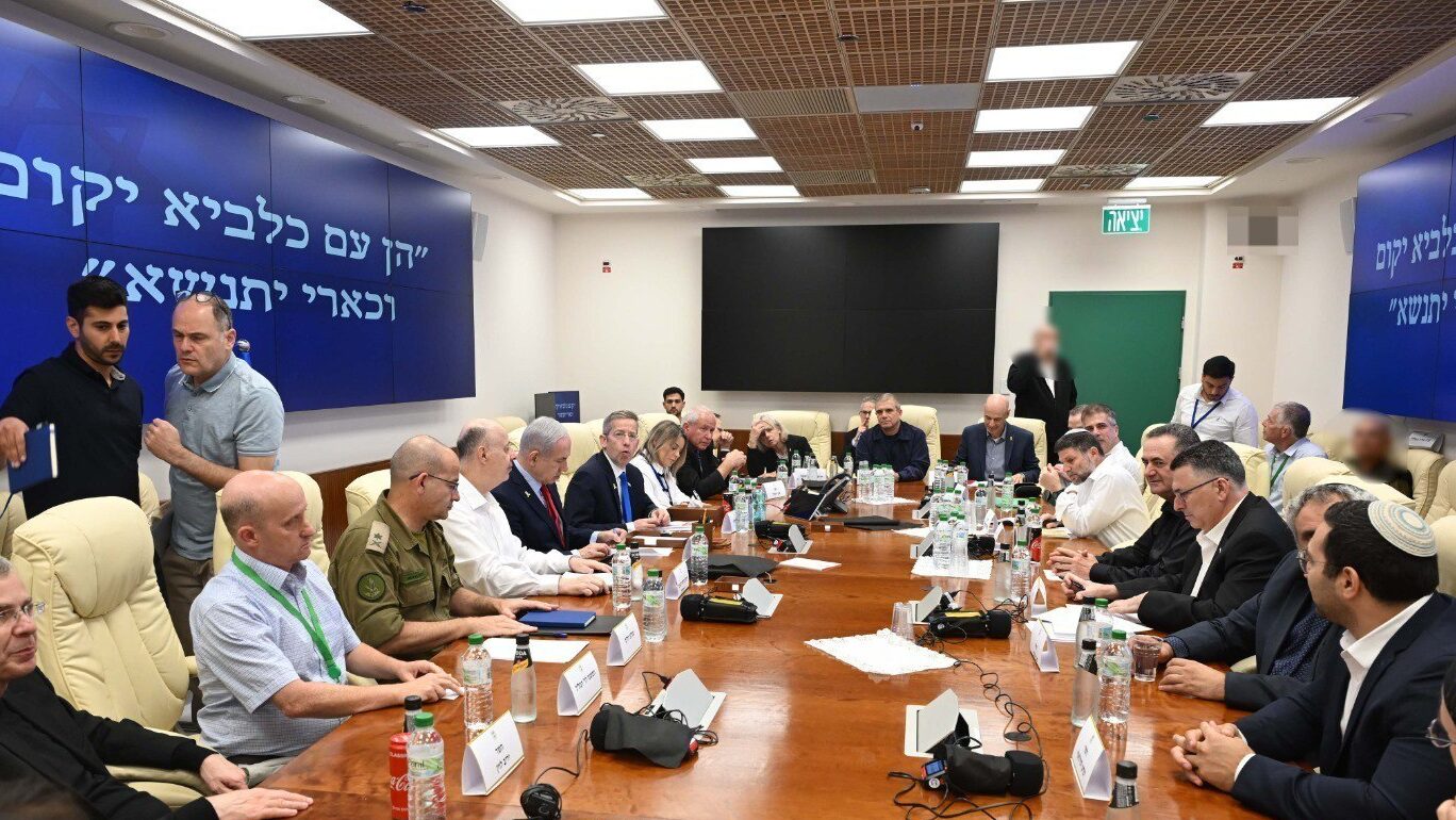 Can the Israeli Government Survive Trump’s Gaza Plan? 