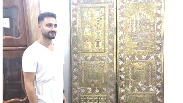 Syrian Security Recovers Stolen Ancient Copper Synagogue Door in Damascus