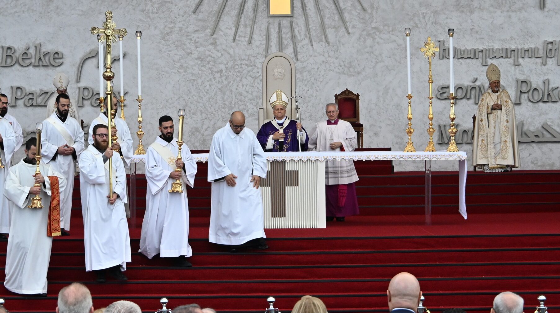 ‘Armed Struggle Brings No Benefit’: Pope Leo XIV Bids Lebanon Farewell Under Fire