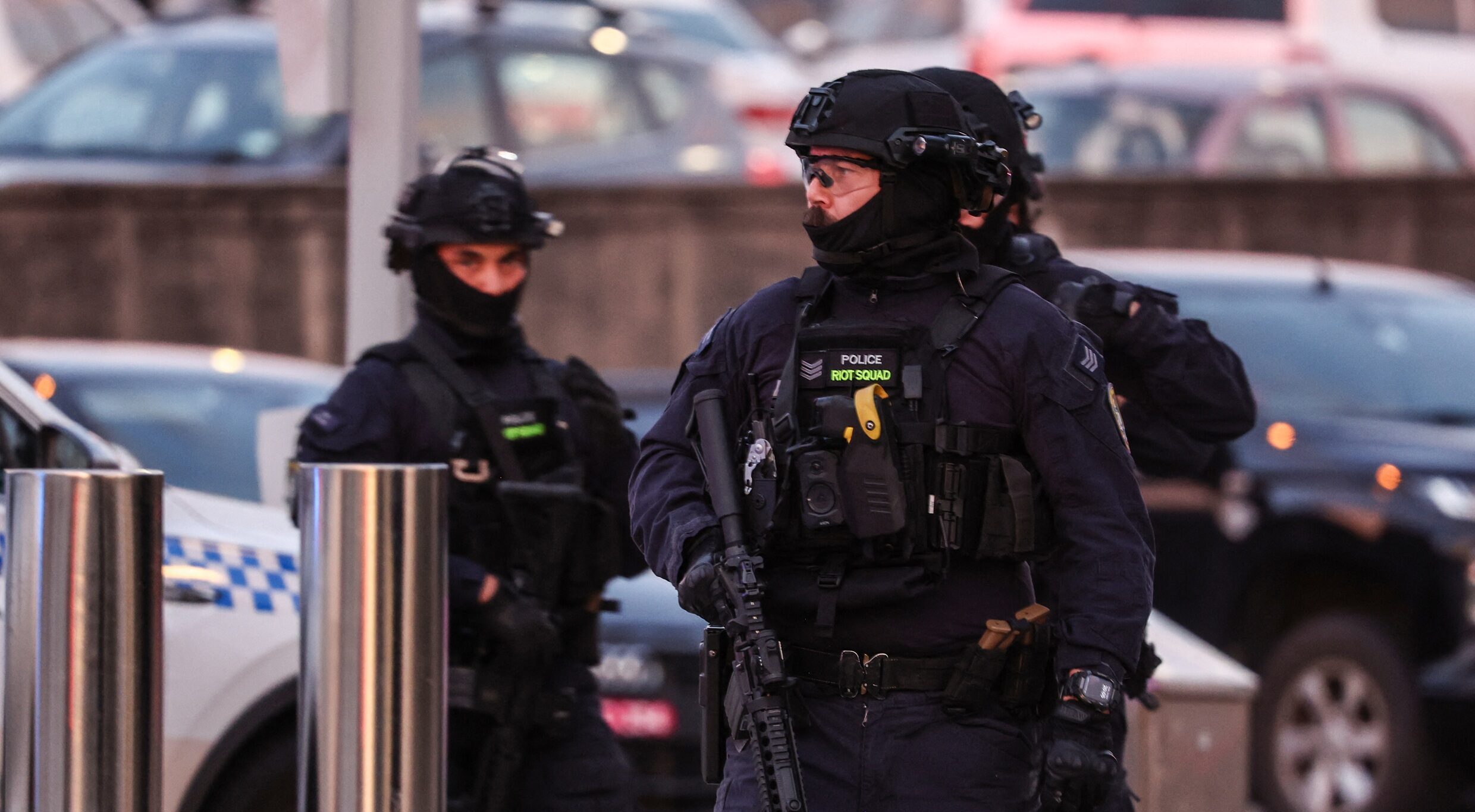 7 Men Arrested in Sydney Over Suspected Violent Plot: No proven Link to Bondi Terror Attack Yet