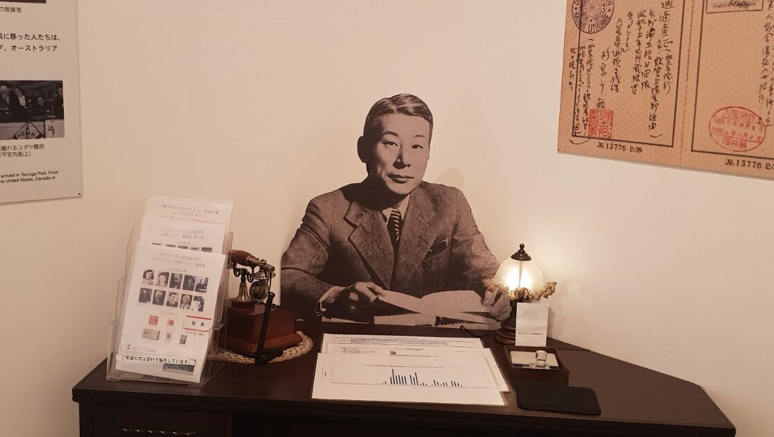 TAU Report Finds Global Holocaust Commemoration Shifting Toward Stories of Rescuers