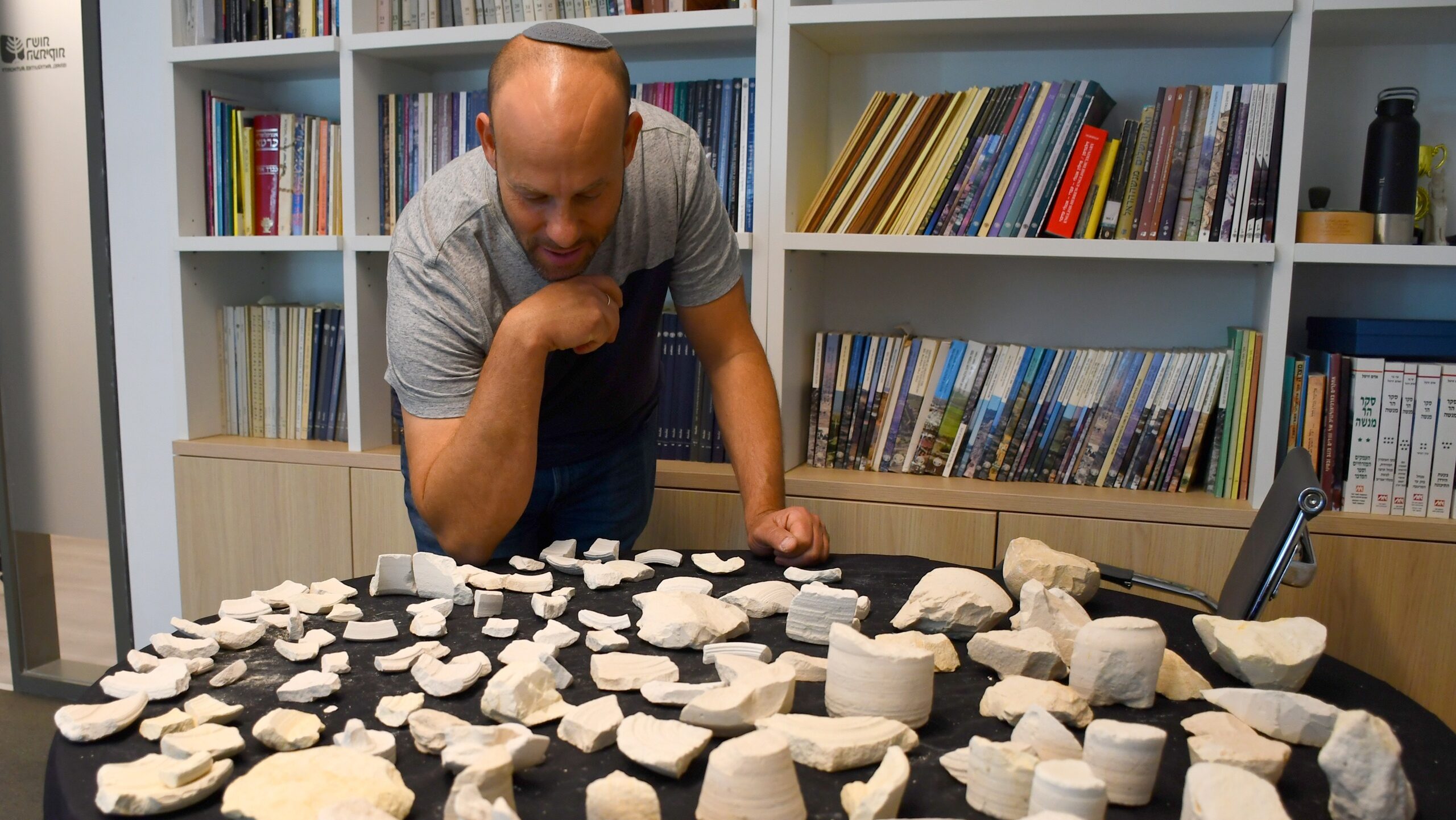 Jerusalem Sting Nets Antiquities Suspects, Reveals Second Temple Stone-Vessel Workshop