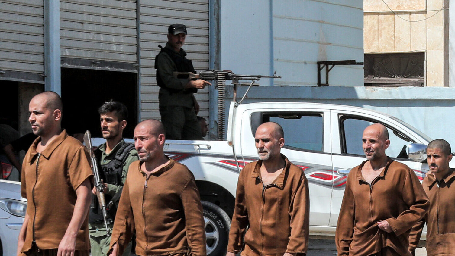 Security Gaps in Syrian Camps and Prisons Raise Risk of ISIS Reemergence