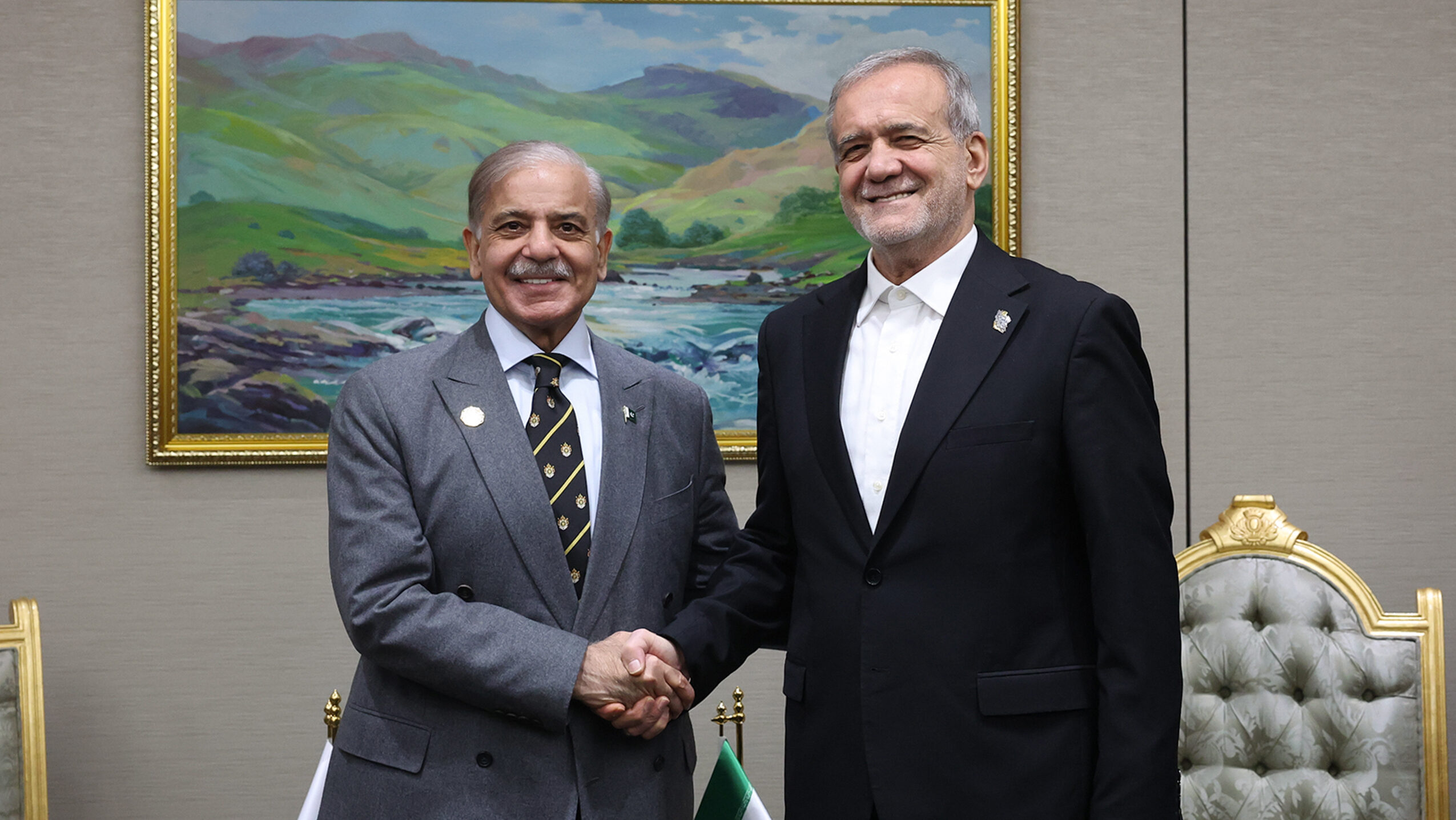 Pakistan Says It Is Working With Regional States To Ease US-Iran Tensions