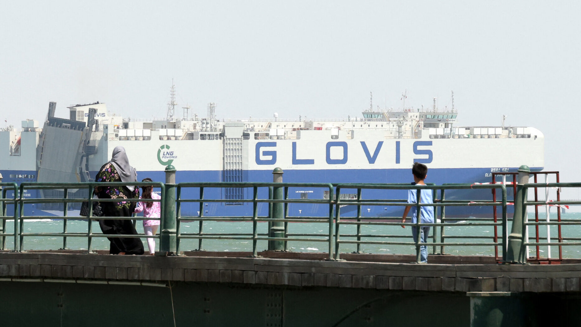Drone Strike Damages Kuwait’s Main Commercial Port as IRGC Steps Up Attacks on Gulf Targets