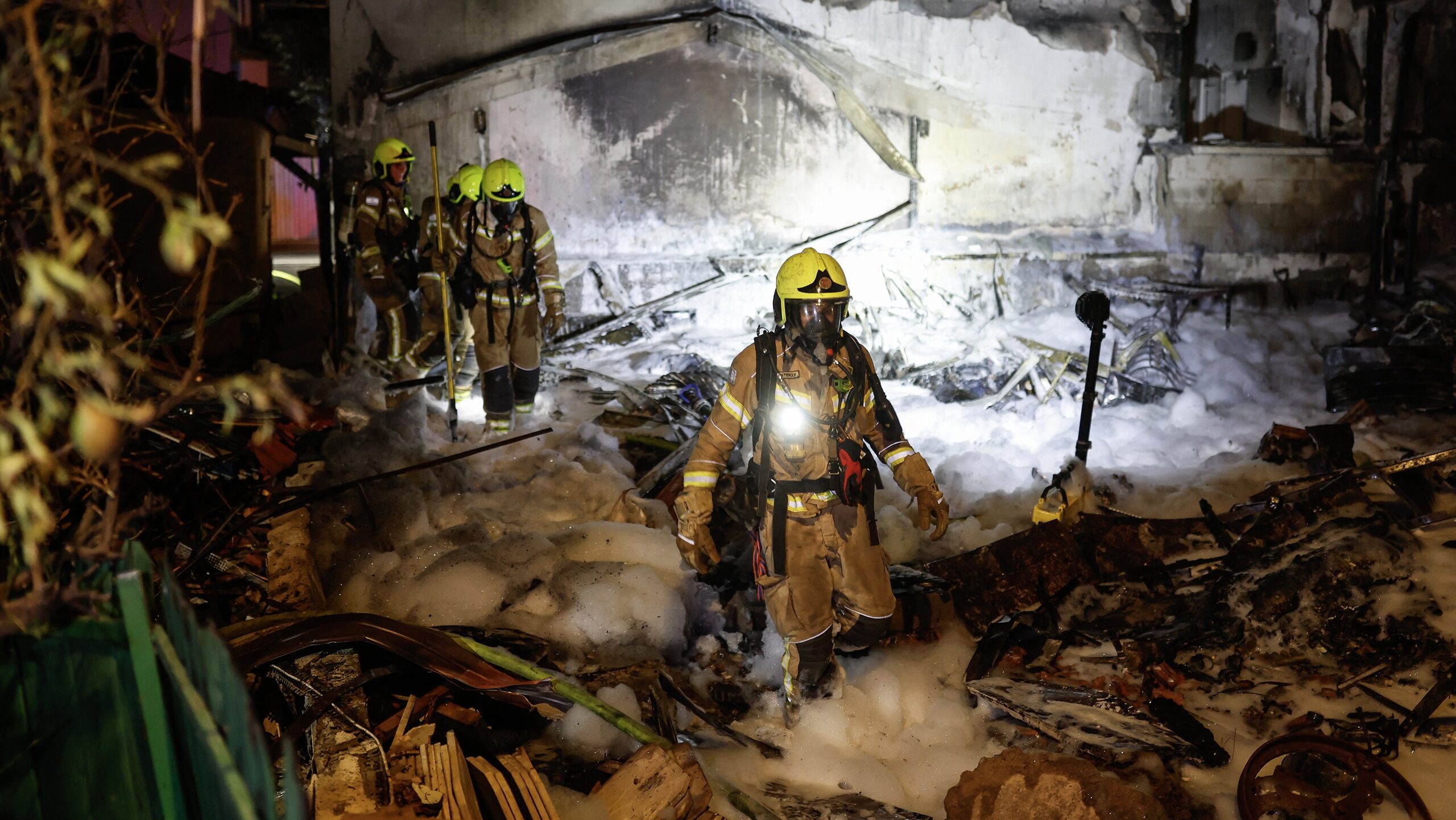 Hezbollah Rocket Hits Nahariya Residential Area, Injuring 6 as Northern Front Escalates