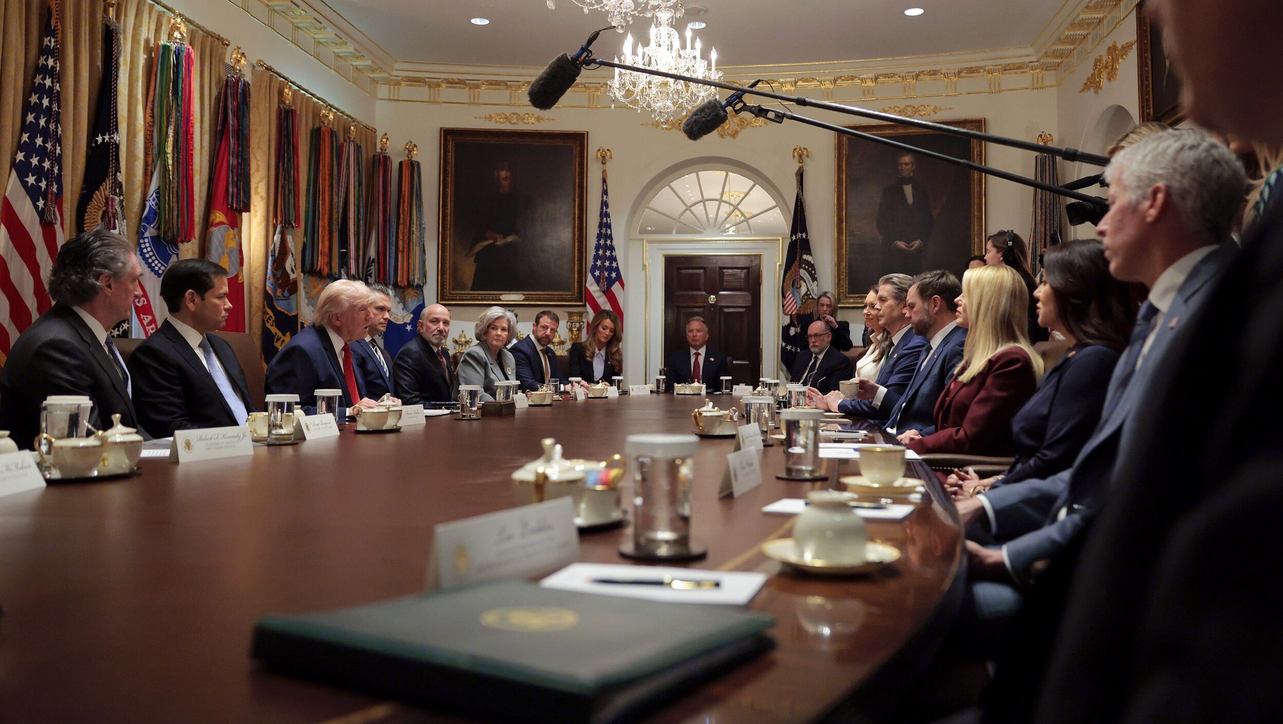 Trump’s Iran Endgame: Deal, Delay, or a Different Phase of War?